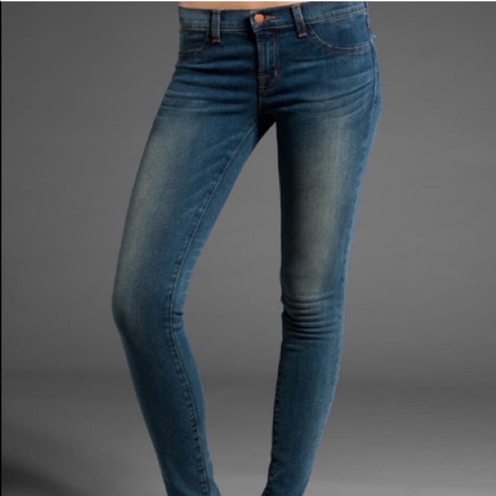 J Brand Tawny Skinny Jeans in mid-low rise